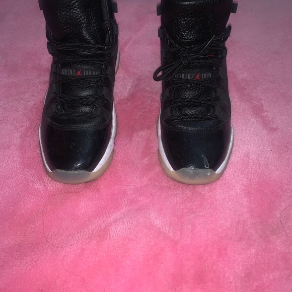 Air Jordan 11 - Picture 2 of 6